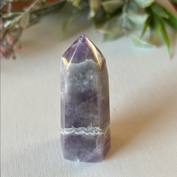 ๐ Chevron Amethyst Crystal Tower - Purple Home Accent - Picture 2 of 9